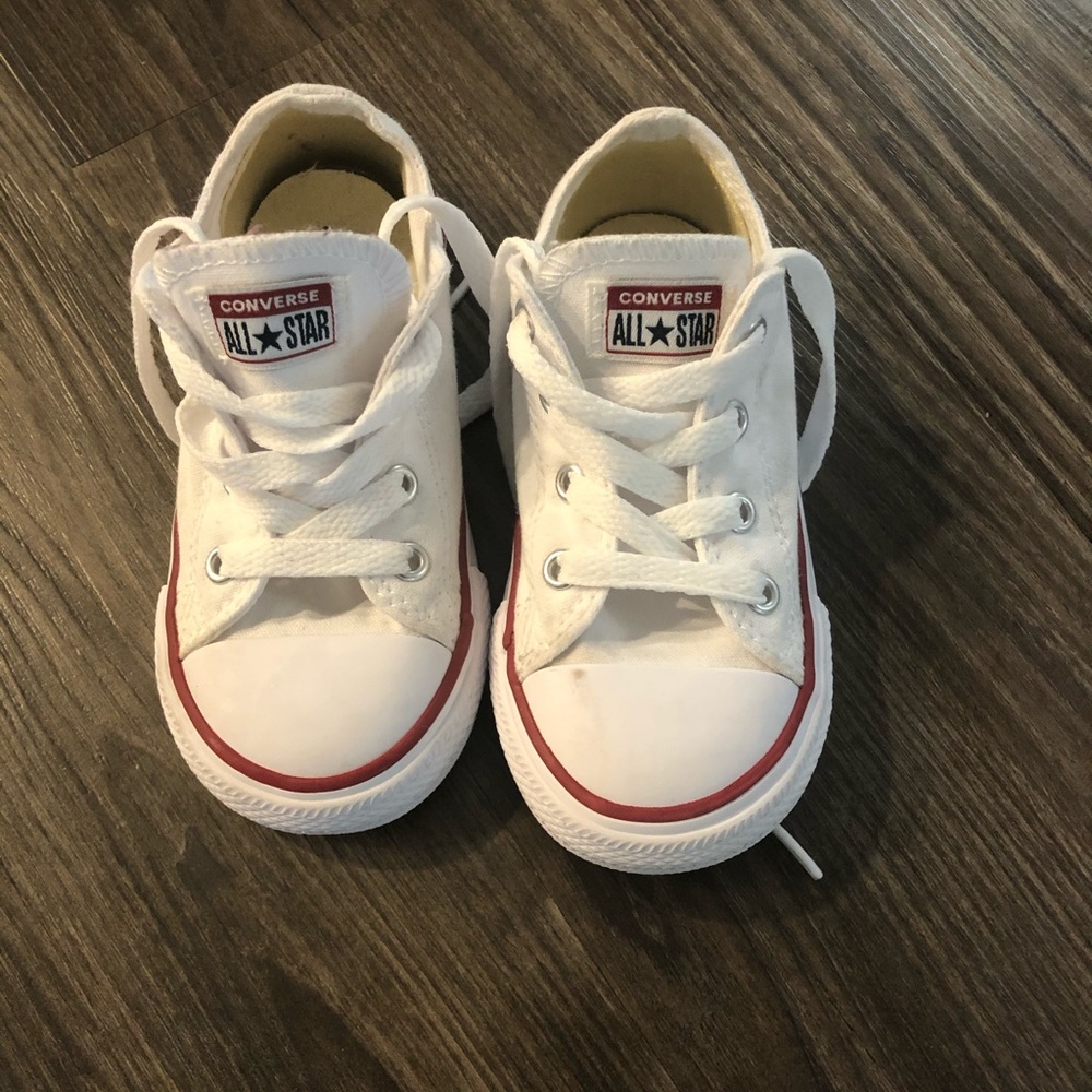White converse kids